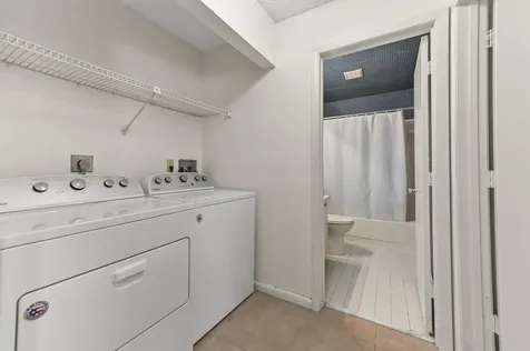 105 Lakeview Drive E Royal Palm Beach FL 33411