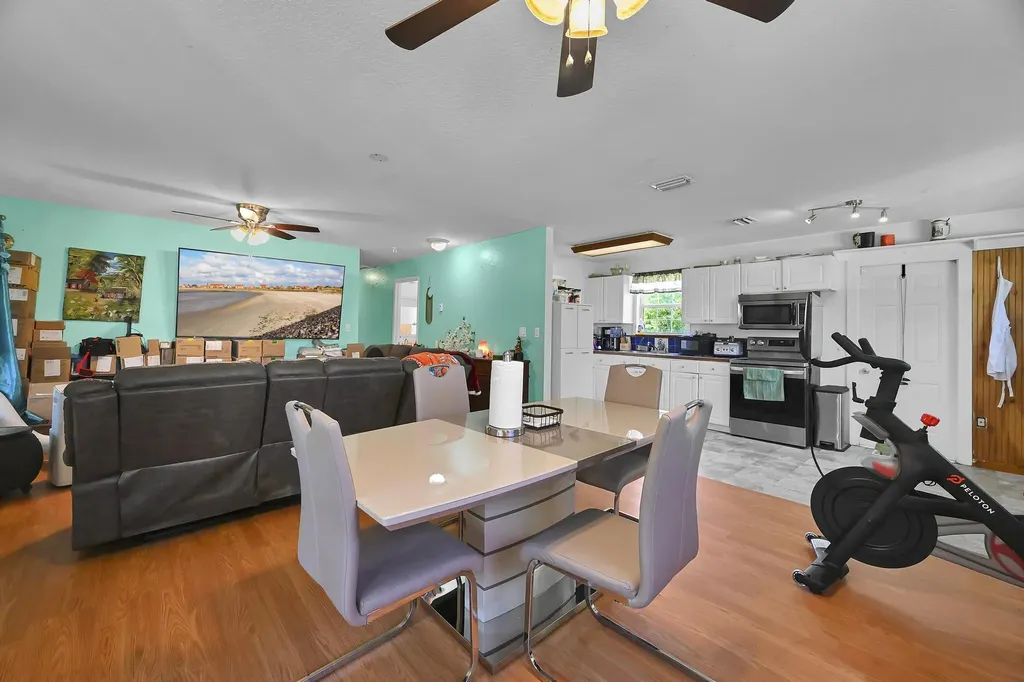 17605 92nd Lane N The Acreage FL 33470