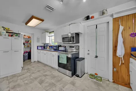 17605 92nd Lane N The Acreage FL 33470