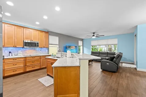 1894 SW Grey Falcon Circle Circle SW Vero Beach FL 32962