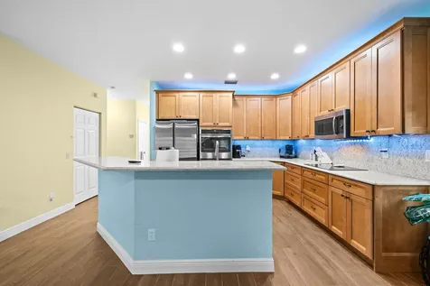 1894 SW Grey Falcon Circle Circle SW Vero Beach FL 32962