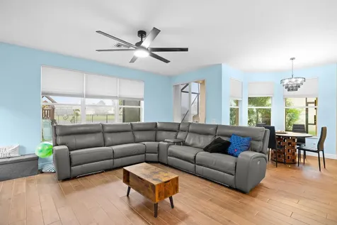 1894 SW Grey Falcon Circle Circle SW Vero Beach FL 32962