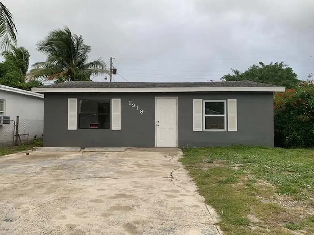 1219 Highland Road Lake Worth FL 33462