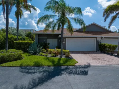 3268 Lakeshore Drive Hutchinson Island FL 34949