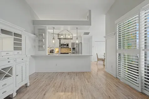 3268 Lakeshore Drive Hutchinson Island FL 34949