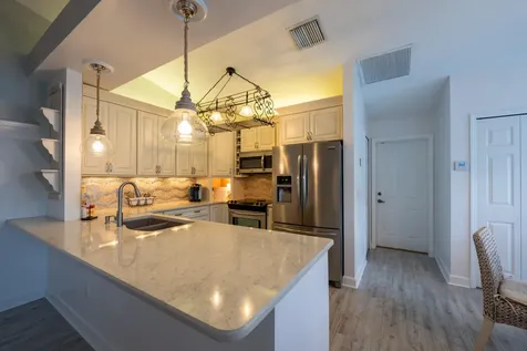 3268 Lakeshore Drive Hutchinson Island FL 34949