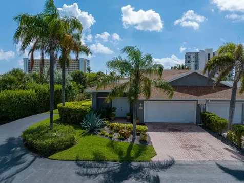 3268 Lakeshore Drive Hutchinson Island FL 34949