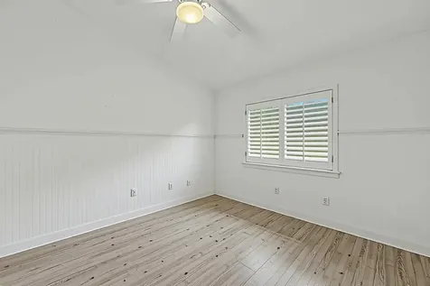 3268 Lakeshore Drive Hutchinson Island FL 34949