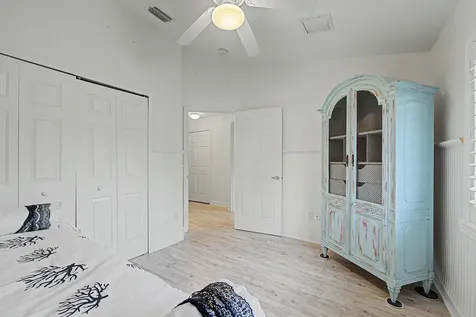 3268 Lakeshore Drive Hutchinson Island FL 34949