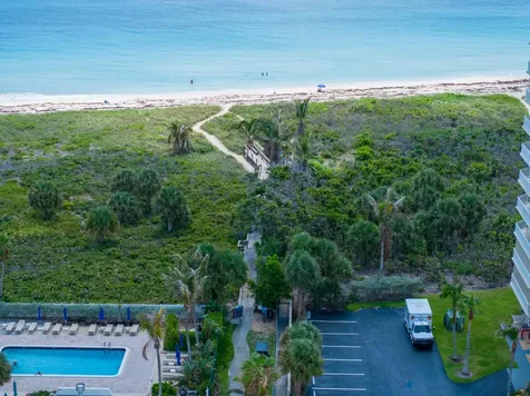 3268 Lakeshore Drive Hutchinson Island FL 34949