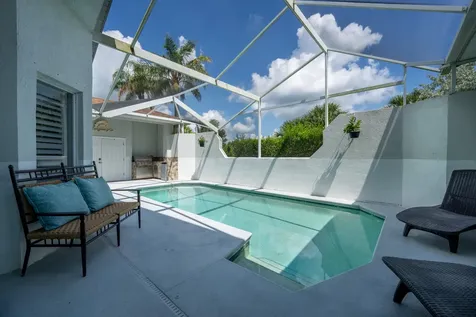 3268 Lakeshore Drive Hutchinson Island FL 34949