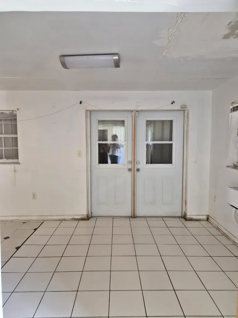 4960 NW 16th Street Lauderhill FL 33313