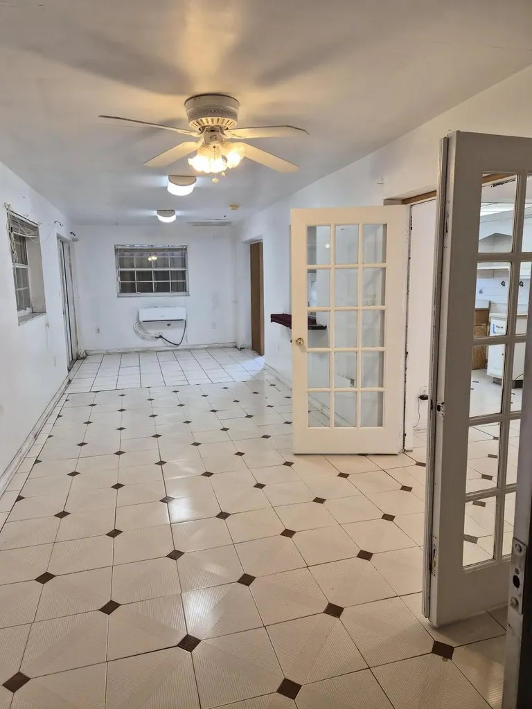 4960 NW 16th Street Lauderhill FL 33313