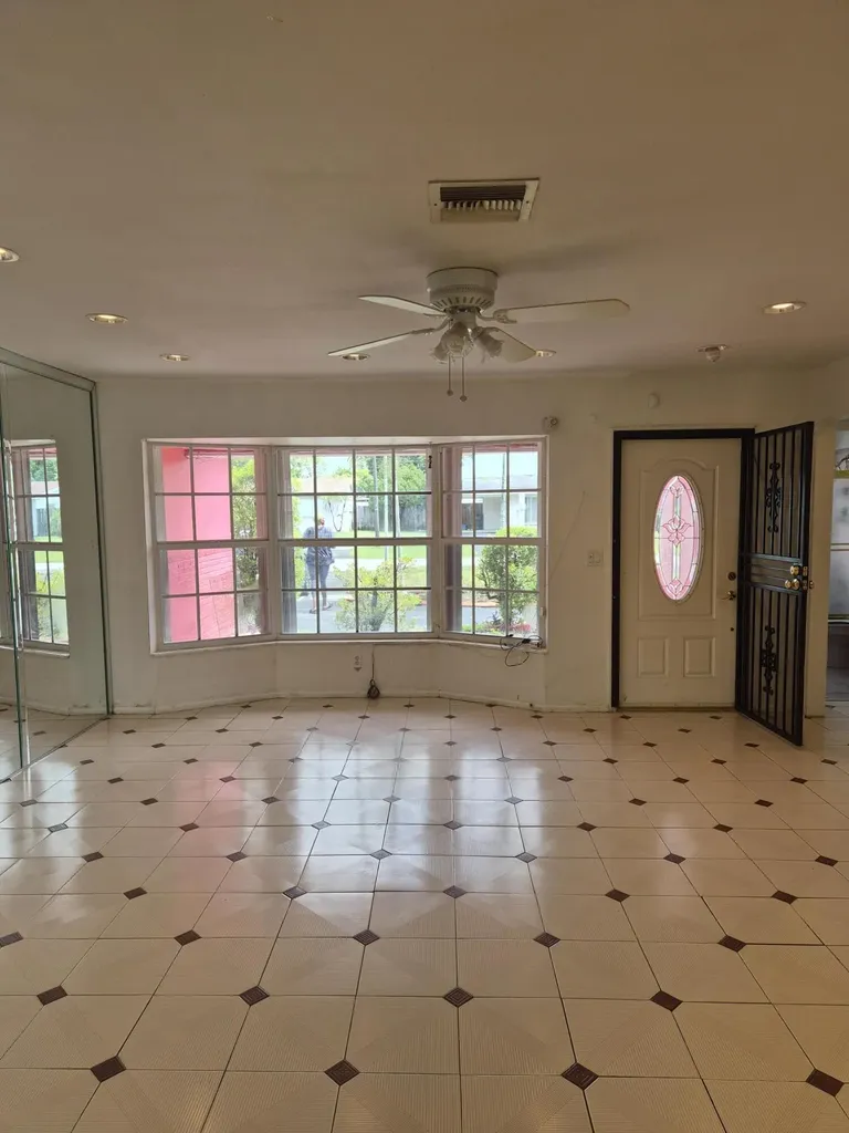 4960 NW 16th Street Lauderhill FL 33313