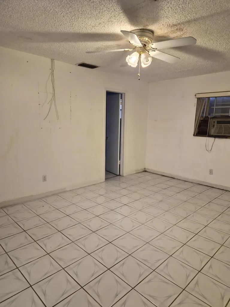 4960 NW 16th Street Lauderhill FL 33313