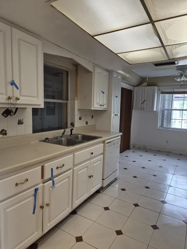 4960 NW 16th Street Lauderhill FL 33313