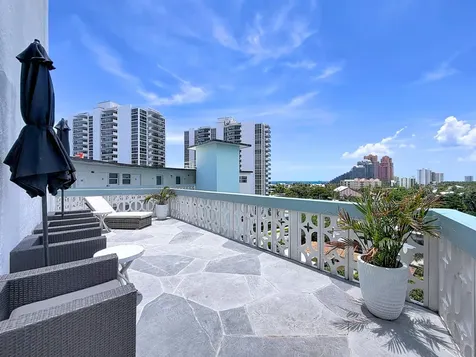 3250 NE 28th Street Fort Lauderdale FL 33308
