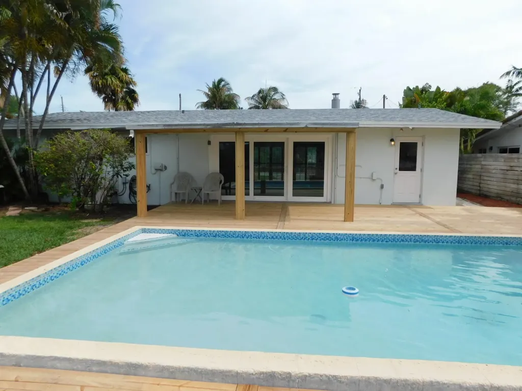 1721 SW 5th Street Fort Lauderdale FL 33312