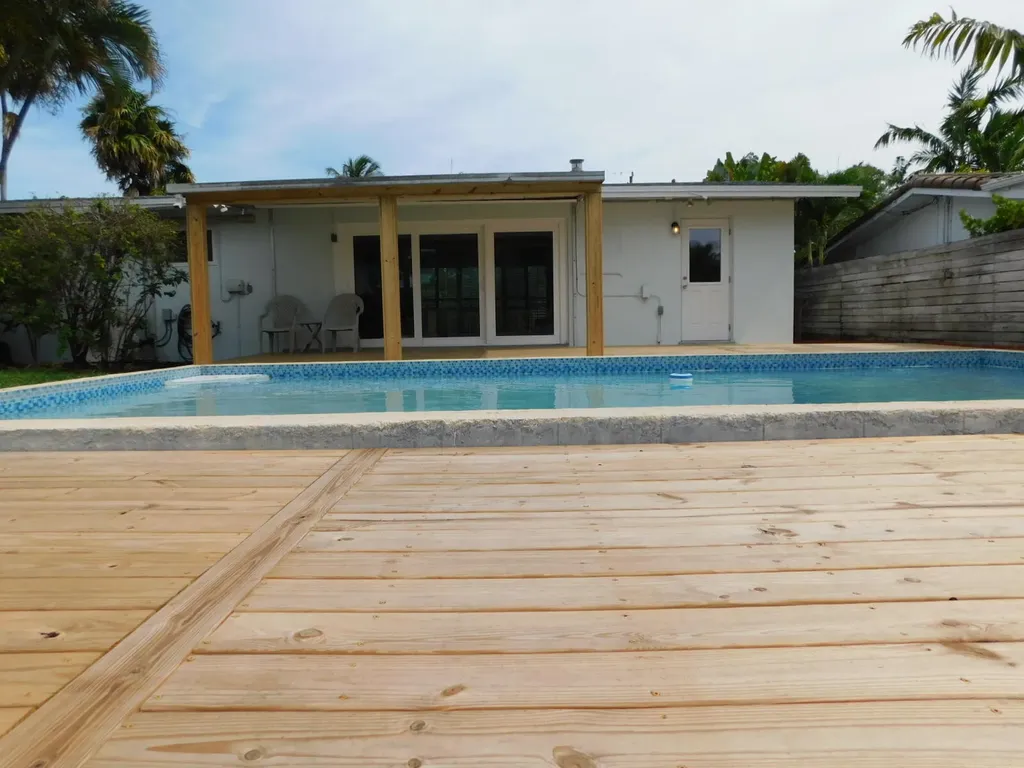 1721 SW 5th Street Fort Lauderdale FL 33312