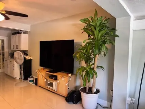 410 SW 7th Street Fort Lauderdale FL 33315
