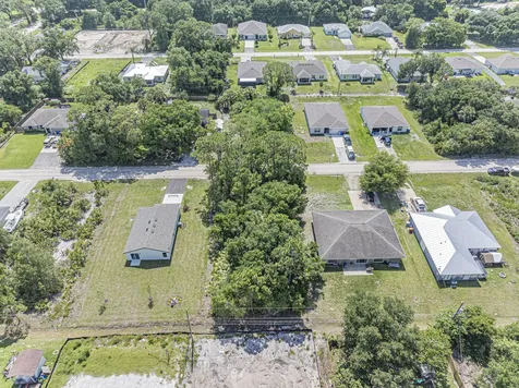 8566 105th Avenue Vero Beach FL 32967