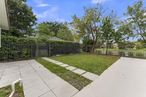 10084 Camelback Lane Boca Raton FL 33498