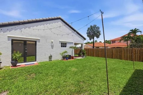 6020 Swinden Lane Davie FL 33331