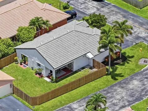 6020 Swinden Lane Davie FL 33331