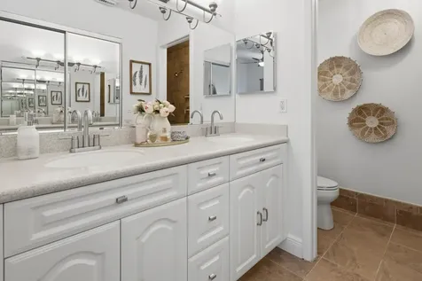6020 Swinden Lane Davie FL 33331