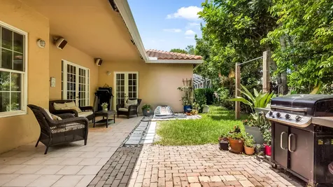 7232 NW 58th Way Parkland FL 33067