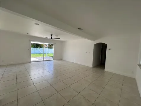 1597 SE 5th Street Deerfield Beach FL 33441