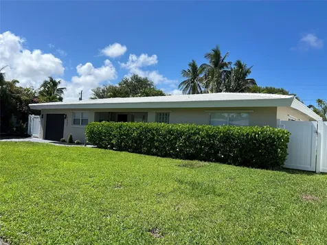 1597 SE 5th Street Deerfield Beach FL 33441