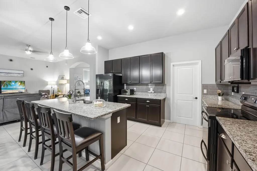 2081 SW Tropical Terrace Port St Lucie FL 34953