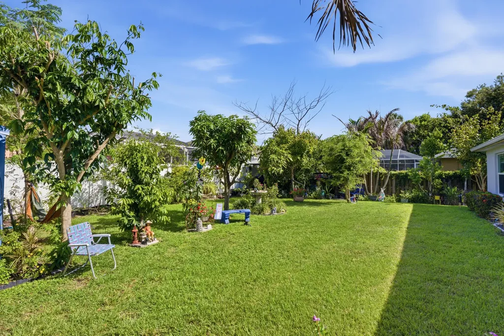 2081 SW Tropical Terrace Port St Lucie FL 34953
