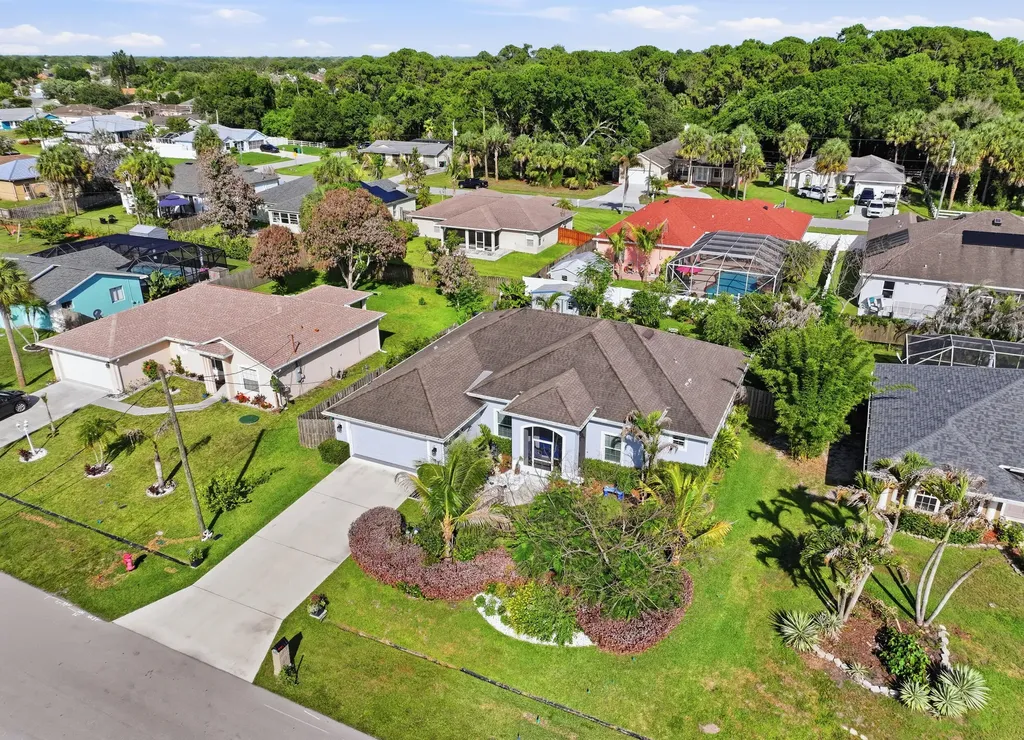 2081 SW Tropical Terrace Port St Lucie FL 34953