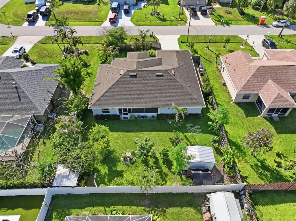 2081 SW Tropical Terrace Port St Lucie FL 34953