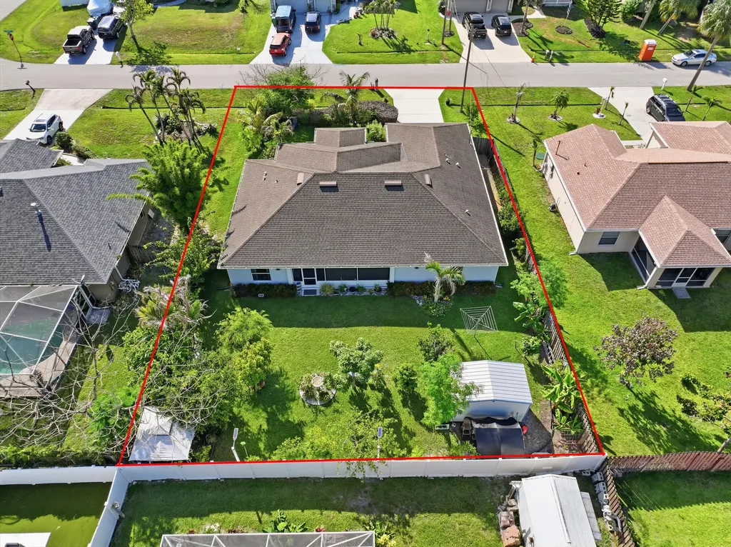 2081 SW Tropical Terrace Port St Lucie FL 34953