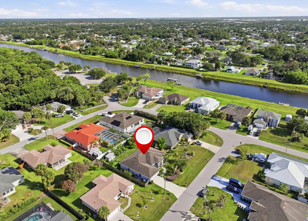 2081 SW Tropical Terrace Port St Lucie FL 34953