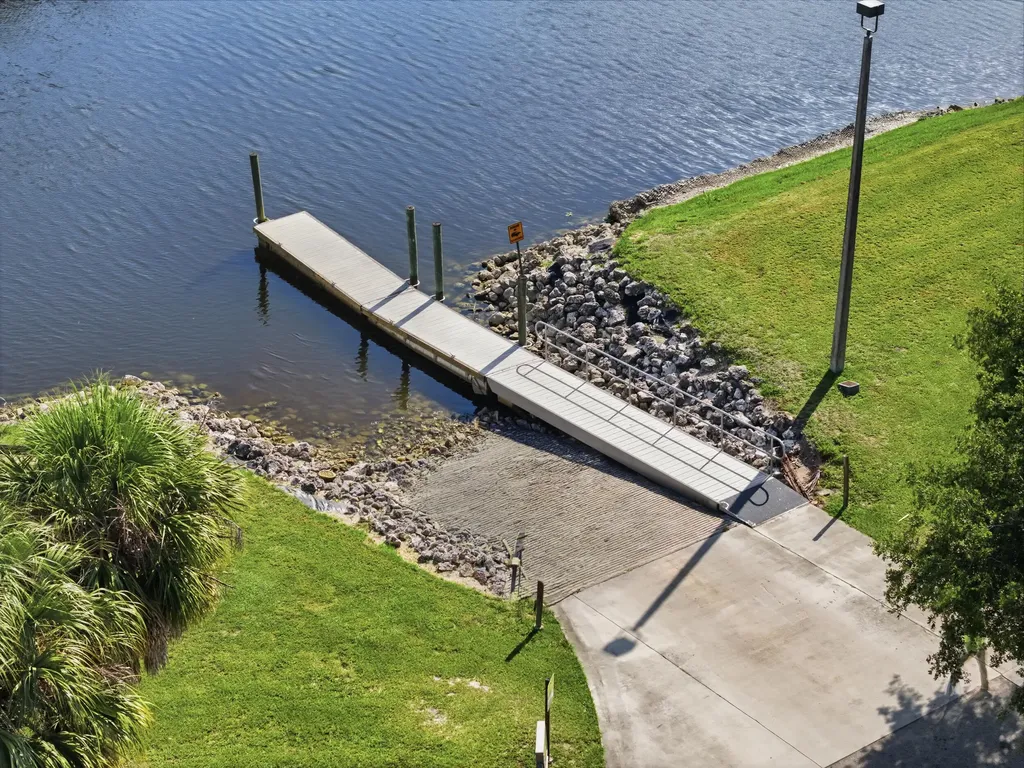 2081 SW Tropical Terrace Port St Lucie FL 34953