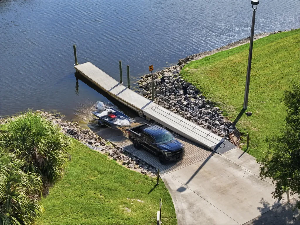 2081 SW Tropical Terrace Port St Lucie FL 34953
