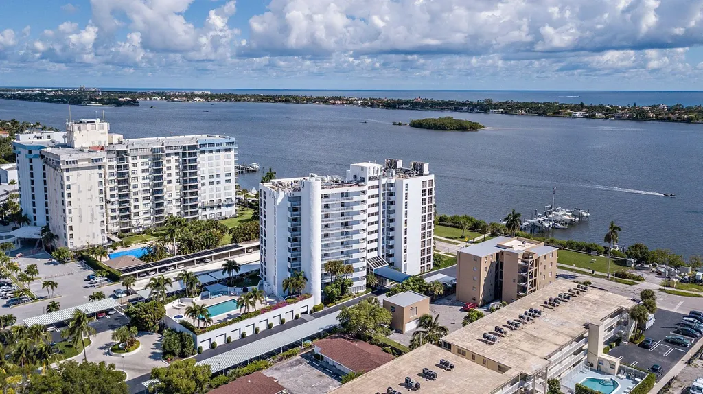3901 S Flagler Drive West Palm Beach FL 33405