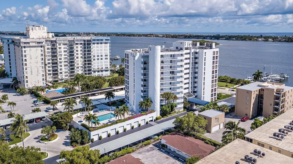 3901 S Flagler Drive West Palm Beach FL 33405