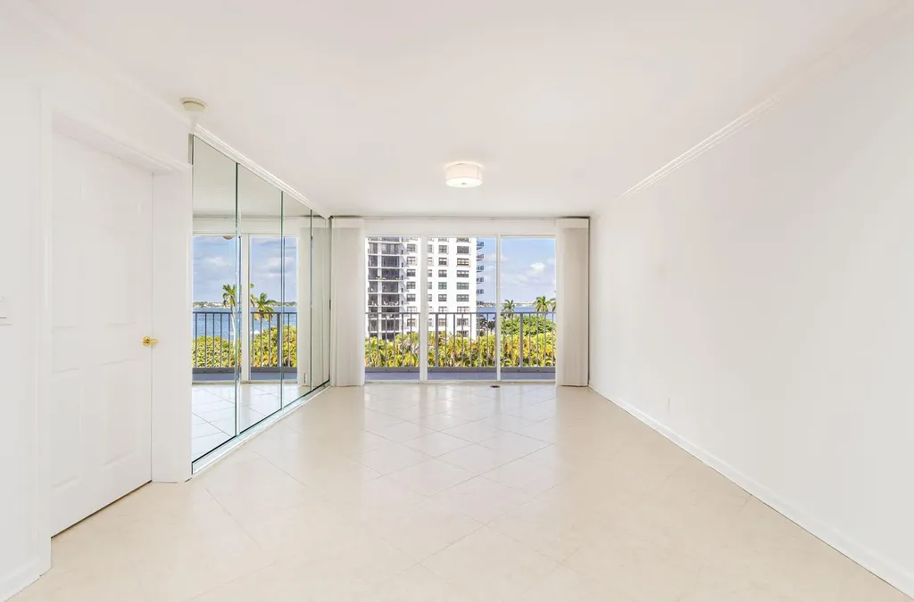 3901 S Flagler Drive West Palm Beach FL 33405