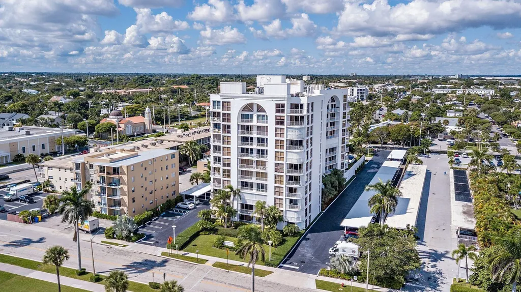 3901 S Flagler Drive West Palm Beach FL 33405