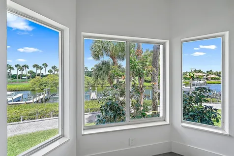 802 Captains Way Jupiter FL 33477
