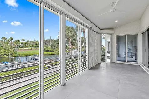 802 Captains Way Jupiter FL 33477