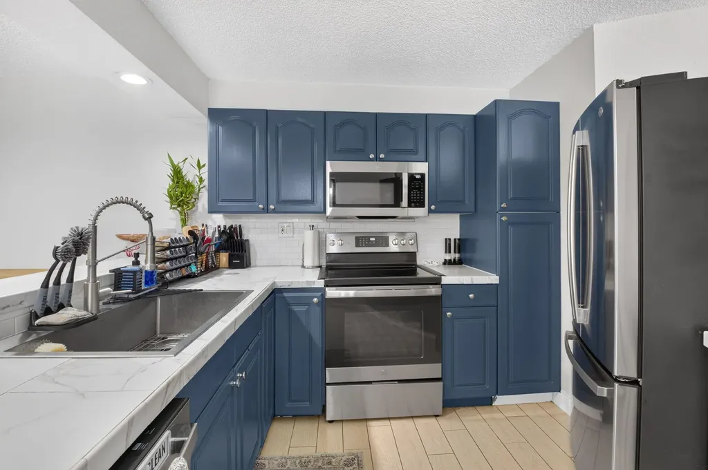 22976 Oxford Place Boca Raton FL 33433