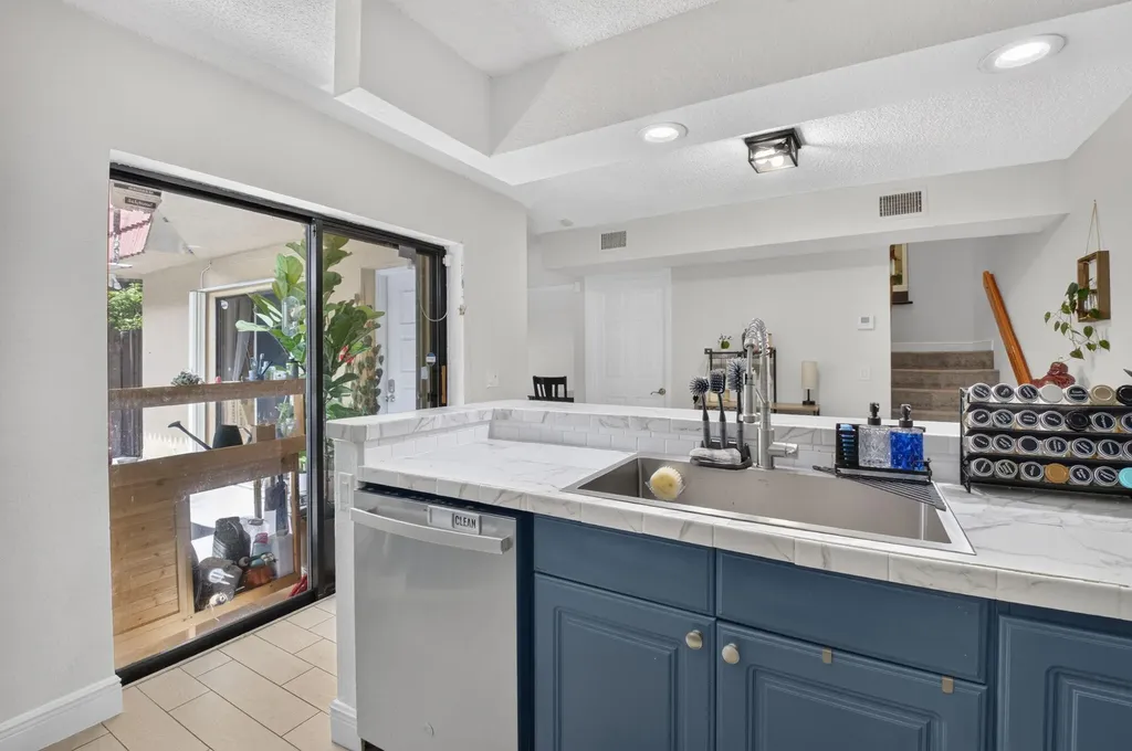22976 Oxford Place Boca Raton FL 33433