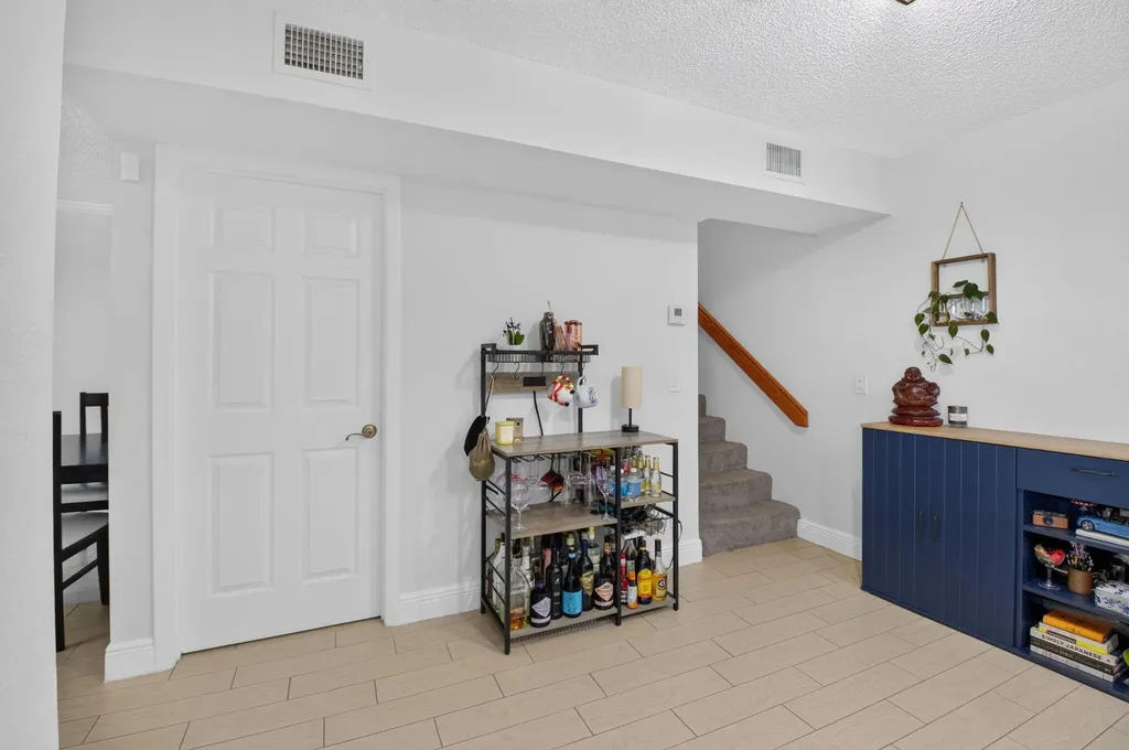 22976 Oxford Place Boca Raton FL 33433