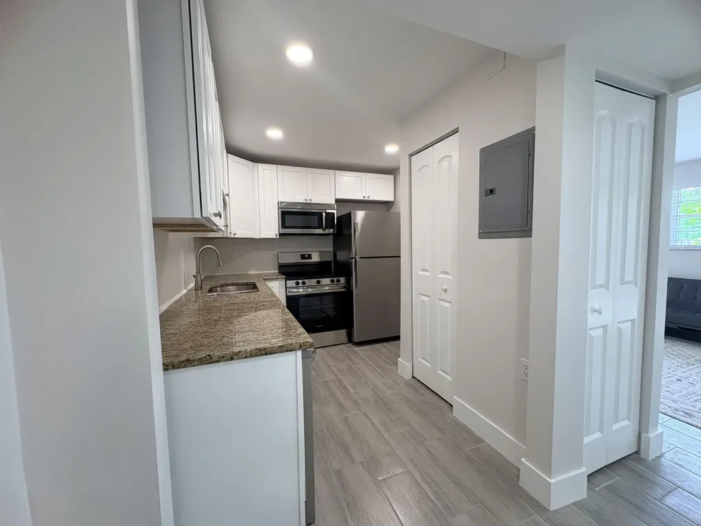 2202 NE 36th Street Lighthouse Point FL 33064